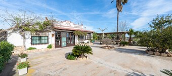 Villa 'Fina' with Private Pool, Wi-Fi and Air Conditioning