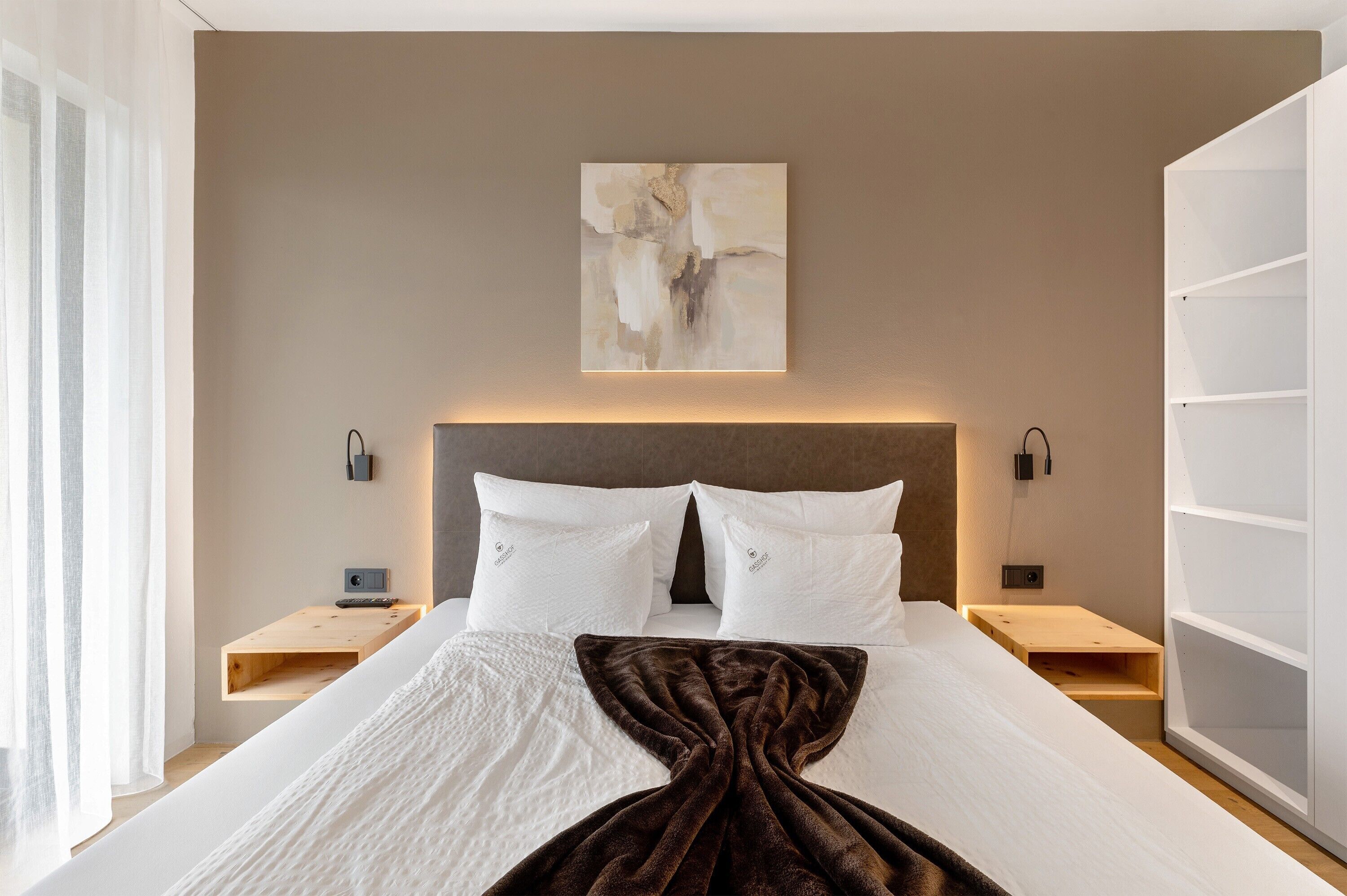 1 室のベッドルーム、アイロン / アイロン台、WiFi (無料)、ベッドシーツ