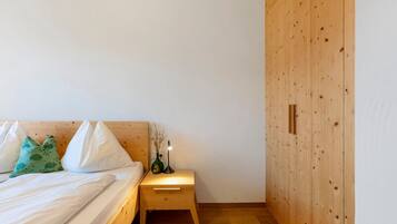 2 quartos, Wi-Fi de cortesia, roupa de cama
