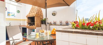 Vacation Home "Ático Margarita" with Private Terrace & Wi-Fi