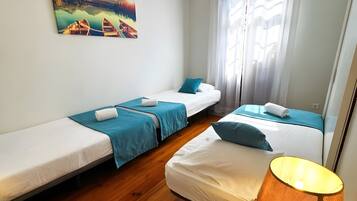 3 bedrooms, iron/ironing board, free WiFi, bed sheets