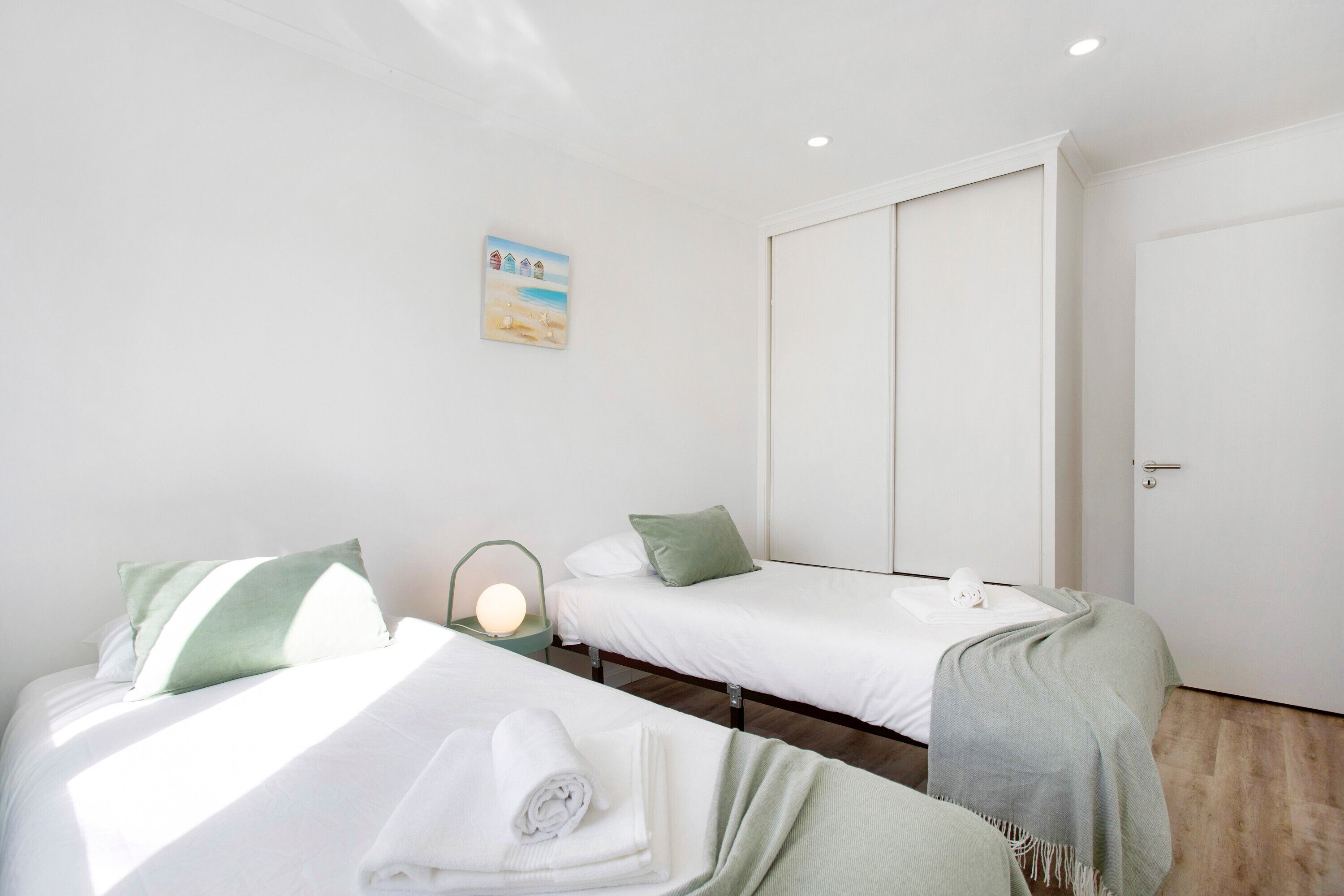 2 habitaciones, wifi gratis y ropa de cama 