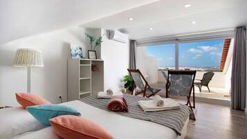 3 slaapkamers, een strijkplank/strijkijzer, gratis wifi, beddengoed