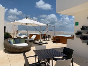 Outdoor dining - Beatiful Apartament, Playa del Carmen, Jacuzzi, Kayak, a 10 Minutos de la Playa (Playa del Carmen)