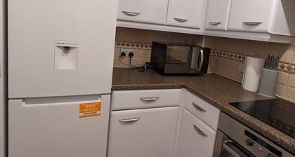 Greatmindz Abode - 3 bedroom townhouse close to airport, NEC, train station