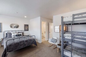 6 Schlafzimmer, Bügeleisen/Bügelbrett, Reisekinderbett, kostenloses WLAN