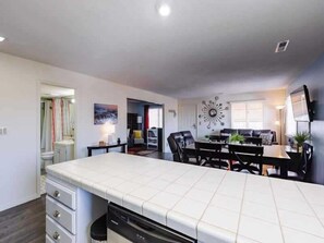 Dining - Paradise Palms | Near Hiking and Biking Trails! (St. George)