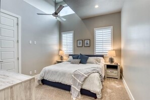6 chambres, fer et planche à repasser, Wi-Fi gratuit, draps fournis