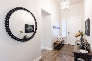 Interior - Rendezvous @ Paradise Village | Pool & Splash Pad | Private Hot Tub & Fire Pit (Santa Clara)