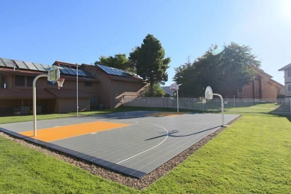 Sport court
