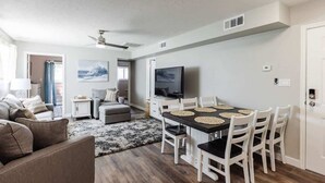 TV, offices - Emeraud | Heart of Mtn. Biking, Pool Access (Saint George)