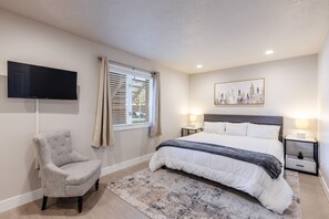 2 chambres, fer et planche à repasser, Wi-Fi gratuit, draps fournis