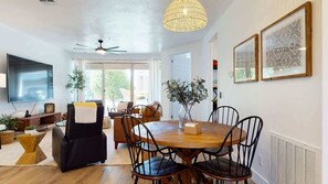 Dining - Monthly Rental | 3 bedrooms | Black Rock Community (St. George)