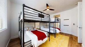 3 bedrooms, iron/ironing board, free WiFi, bed sheets - Monthly Rental | 3 bedrooms | Black Rock Community (St. George)