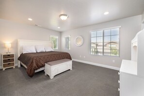 3 soverom, strykejern/-brett, wi-fi (inkludert) og sengetøy