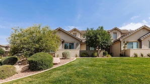 Unclassified image, 4 of 28, button - 3 Bed/3.5 Bath | The Casitas | Close to Adventure (Washington)