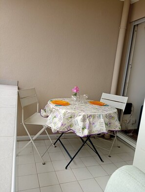 Buiten dineren