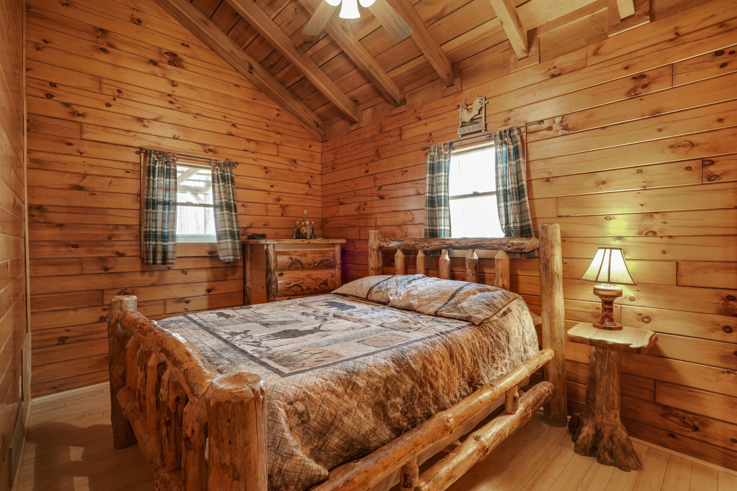 1 bedroom, bed sheets