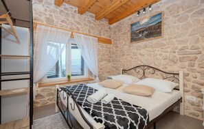 3 camere, culla da viaggio, Wi-Fi gratuito, lenzuola