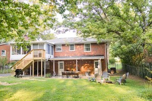 Exterior - Golden House: Sleeps 12 • Cozy + Modern - close to UK, Summit + Keeneland! (Lexington)