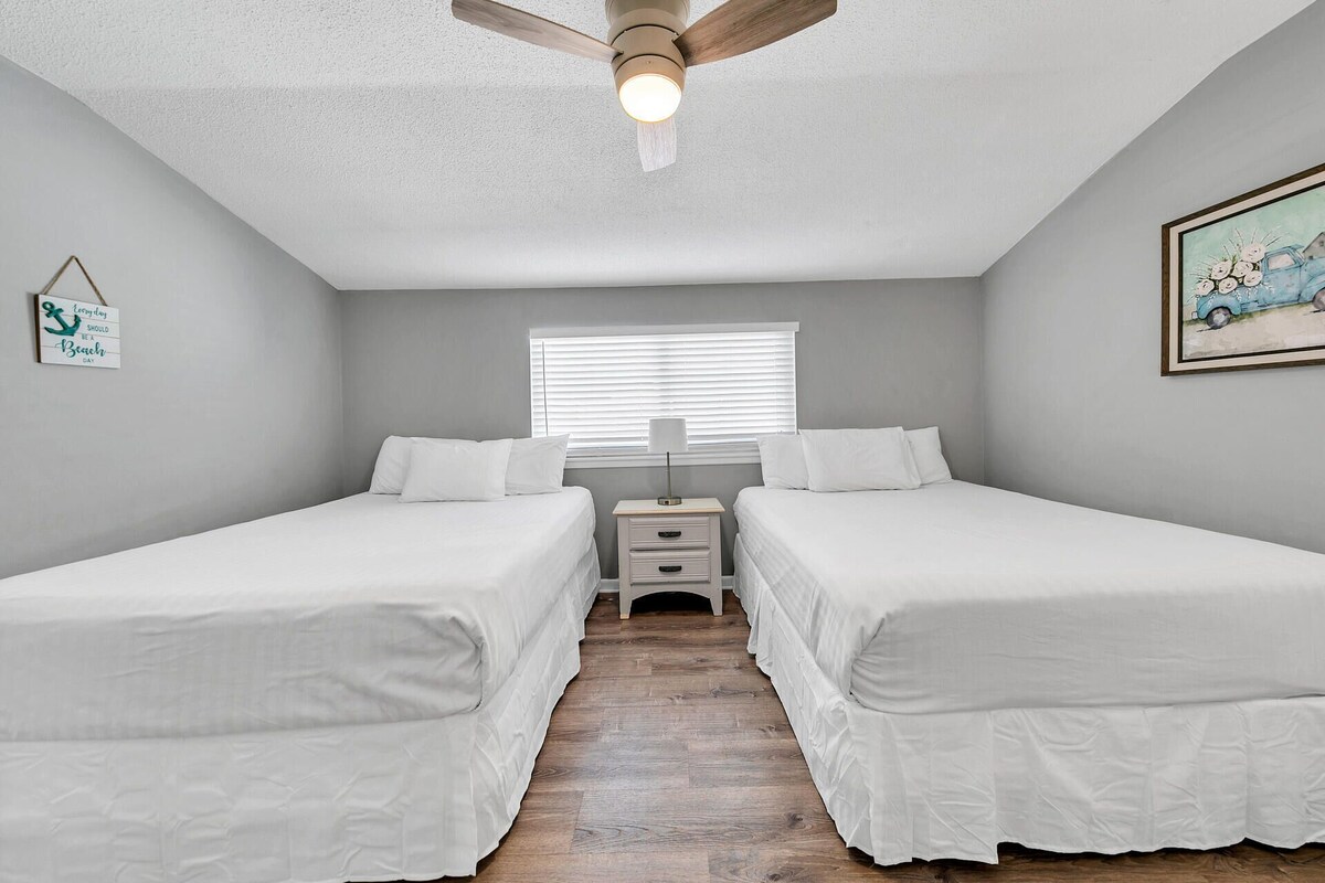 Photo 18 of Pet Friendly! Private Beach Access! Chateau La Mer 8C Destin!