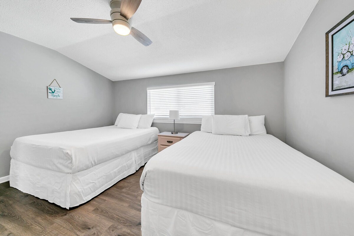 Photo 19 of Pet Friendly! Private Beach Access! Chateau La Mer 8C Destin!