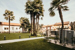 Property grounds - Safari Suite in Gio&Leo GuestHouse - Lakeside L&B (Lesa)