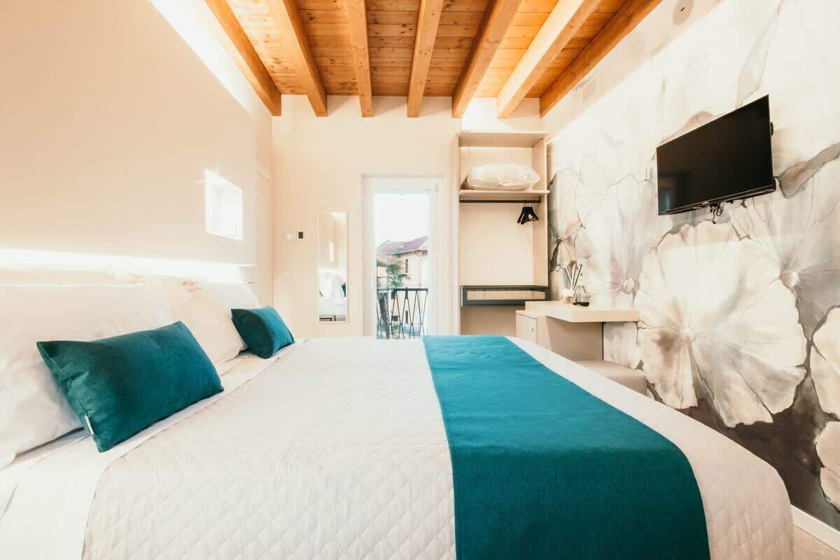 1 camera, Wi-Fi gratuito, lenzuola