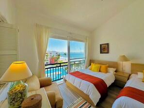 4 bedrooms, iron/ironing board, WiFi, bed sheets