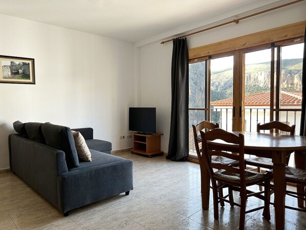TV - Apartamento en Chulilla. La Muela 1 (Chulilla)