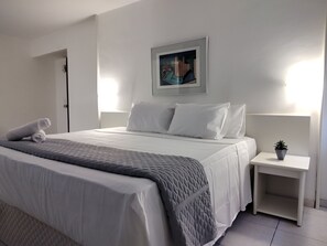 Habitación Deluxe | Escritorio y espacio para trabajar con un portátil