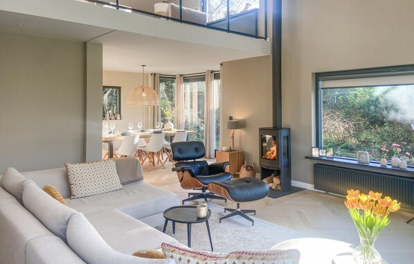 Smart TV, fireplace - Lovely home in Bergen with WiFi (Bergen)