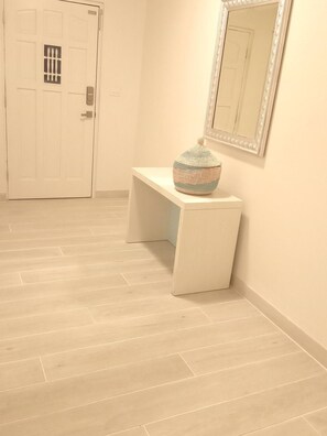 Interior - Tranquil getaway. Historic, Tourist sites, and Beach about 5 minutes away. (Gregory Town)