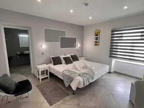 1 bedroom, travel cot, free WiFi, bed sheets - Carvoeiro B&B and S.P.A Suite 1 (Poço Partido)