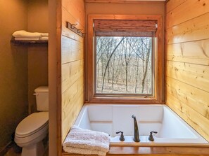 Hair dryer - Treehouse Thyme - total privacy in woods (Mountain View)