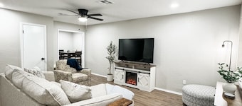 Moonlight Mountains: New/Remodeled, Clean 4BR Home Near Fort Sill, Wichita Mts
