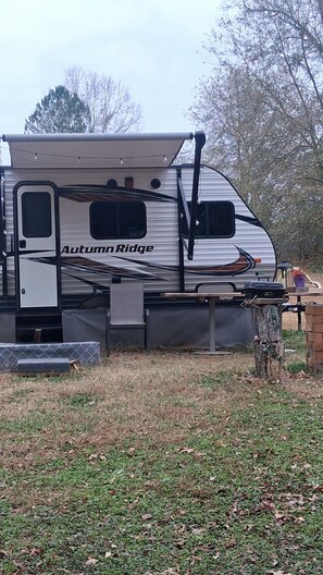 Exterior - A full glamping experience that lets you escape & enjoy the serenity of nature.  (Lancaster)