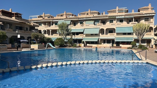 Magnifique t3 Toit Terrasse Privee en Plein Centre Ville Avec Piscine bar Resto