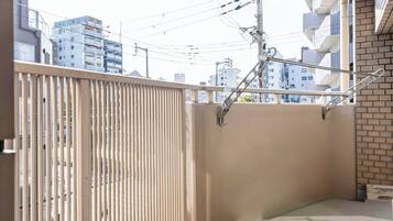 Basic Apartment | Balcony