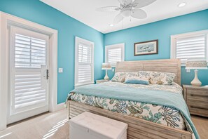 5 bedrooms, iron/ironing board, internet, bed sheets