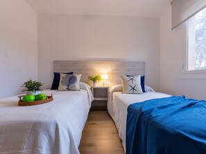 5 soverom, skrivebord, strykejern/-brett og wi-fi
