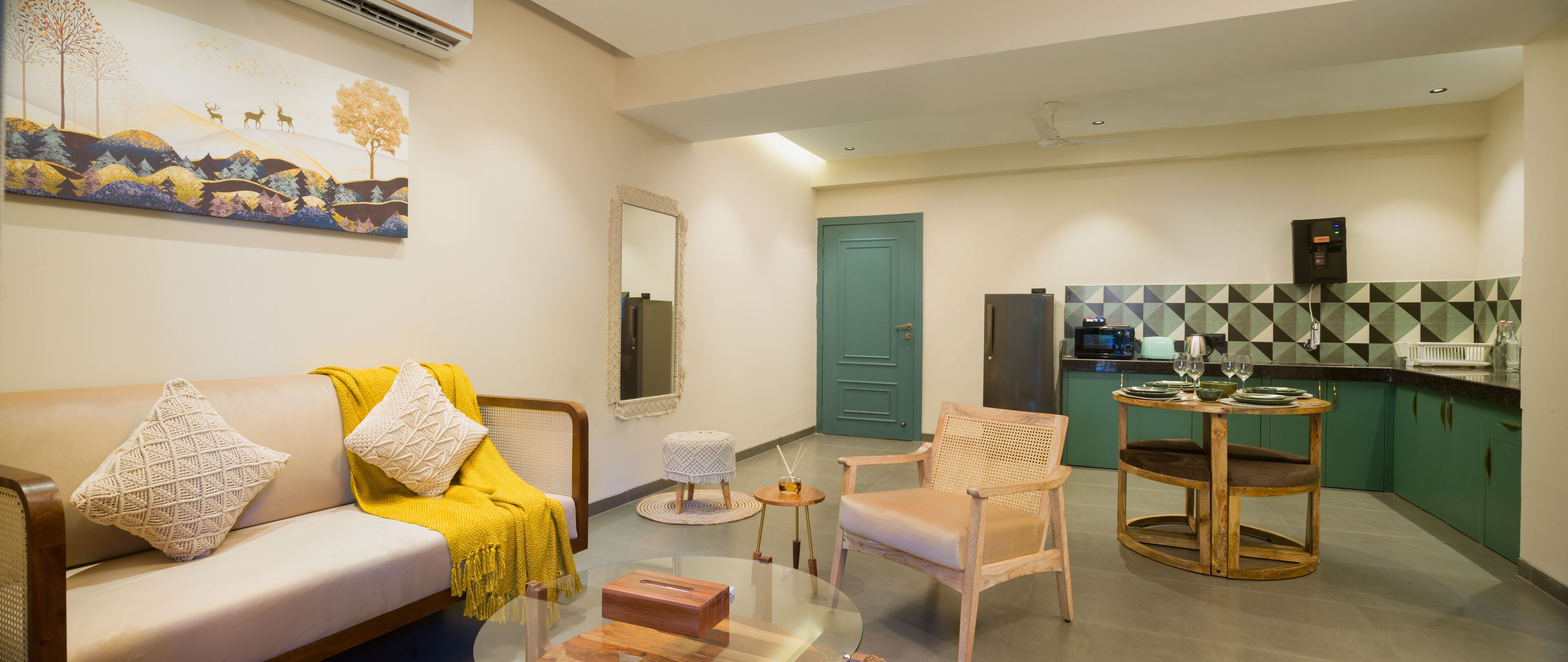 Luxury Apartment | Individually furnished, free WiFi, bed sheets, wheelchair access