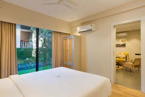 Individually furnished, free WiFi, bed sheets, wheelchair access - Etereo Stays Luxury Apartments in Arpora (Arpora)