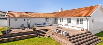"Jeppe" - 200m from the sea by Interhome