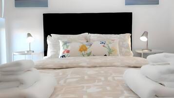 3 bedrooms, individually decorated, individually furnished, desk