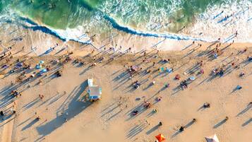 Surfing/boogie boarding