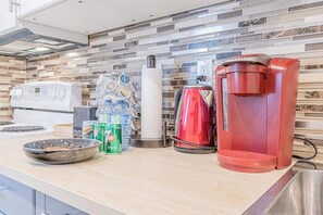 Private kitchen - Mississauga 2BDR Lower Unit Parking Self-check in (Mississauga)