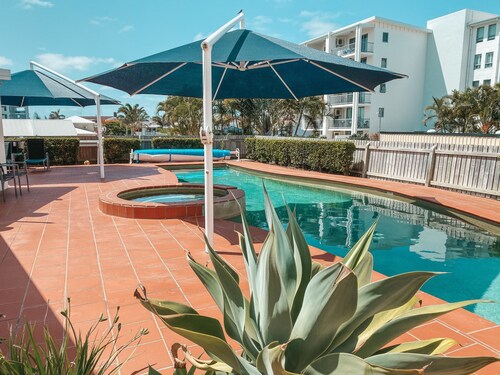 Bargara Beach Front Apartment