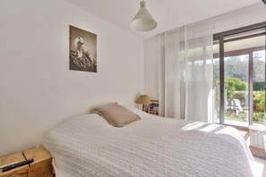 2 Schlafzimmer, Bügeleisen/Bügelbrett, WLAN, Bettwäsche