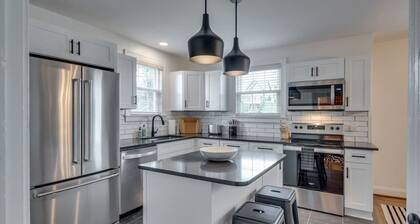 Charming House by Vanderbilt and Belmont University